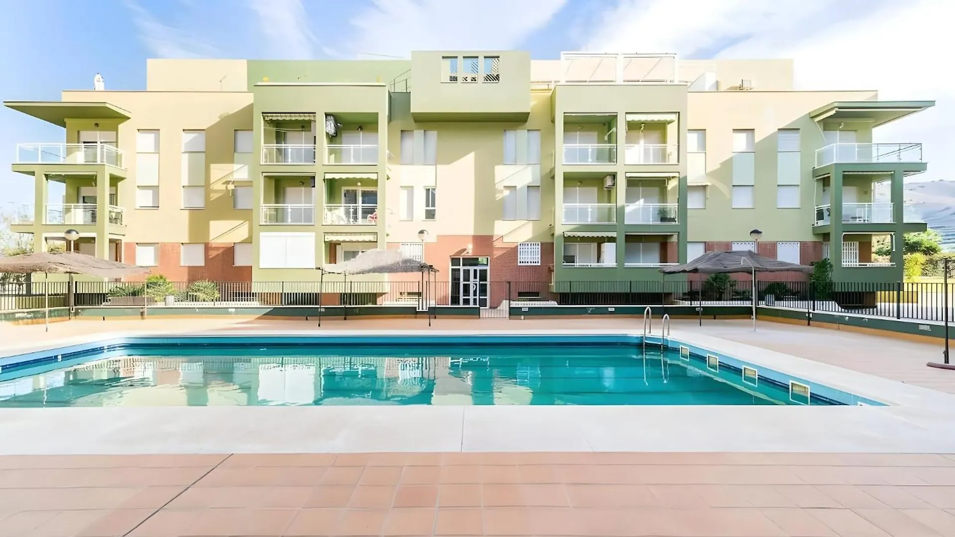 Precioso Piso Torrenueva Con Piscina Y Cerca Playa Apartment